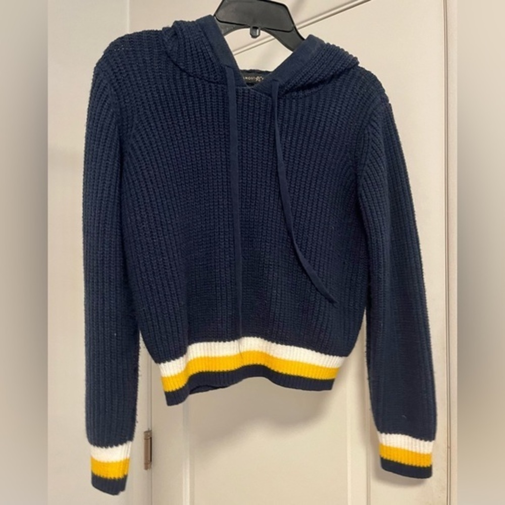 ALMOST FAMOUS Women’s Navy Blue Pullover‎ Hooded Cropped Sweater-Size L